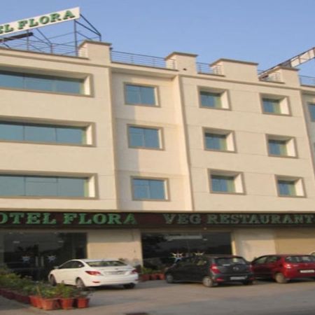 ホテルFlora Shivalik ハリドワール エクステリア 写真